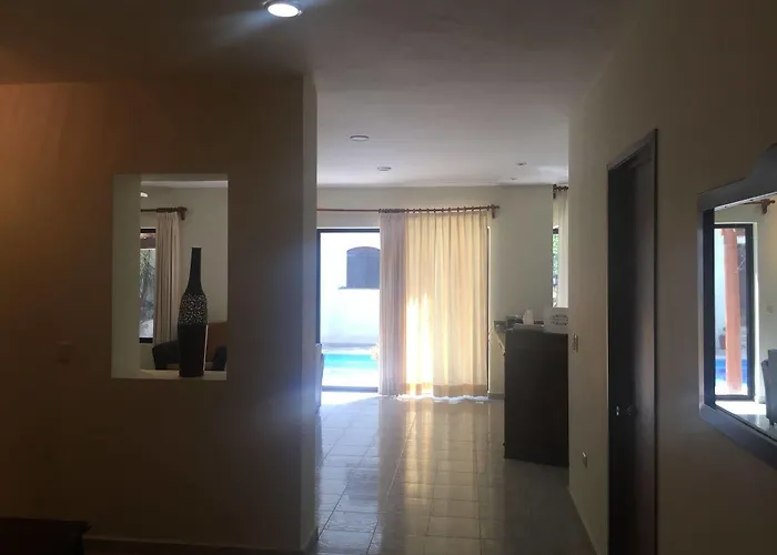 Oasis Boutique 3*