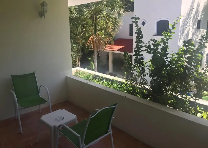 Oasis Boutique 3*