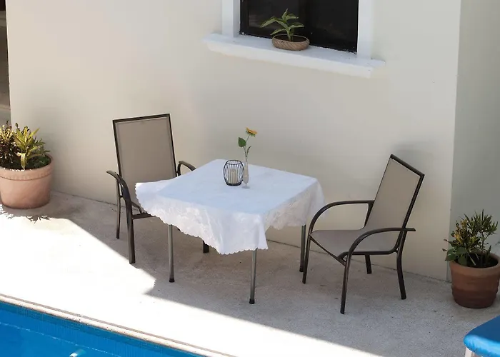 Oasis Boutique 3*